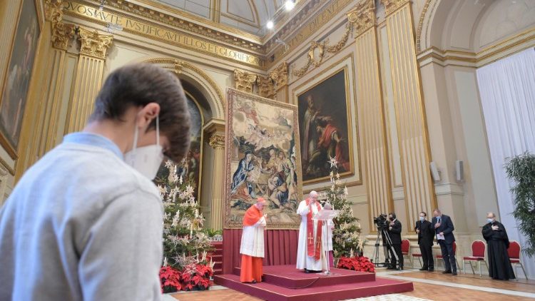 2020.12.25 Messaggio Natalizio e Benedizione Urbi et Orbi 2020.12.25 Messaggio Natalizio e Benedizione Urbi et Orbi